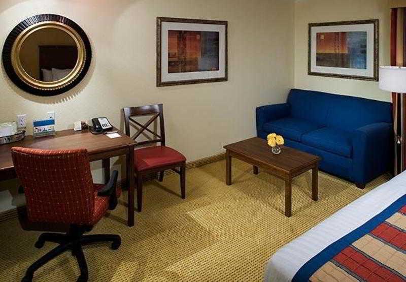 Towneplace Intercontinental Airport Hotel Houston